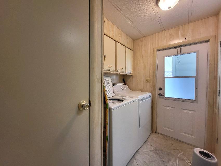 5467 Yarmouth Lane a Sarasota, FL Mobile or Manufactured Home for Sale